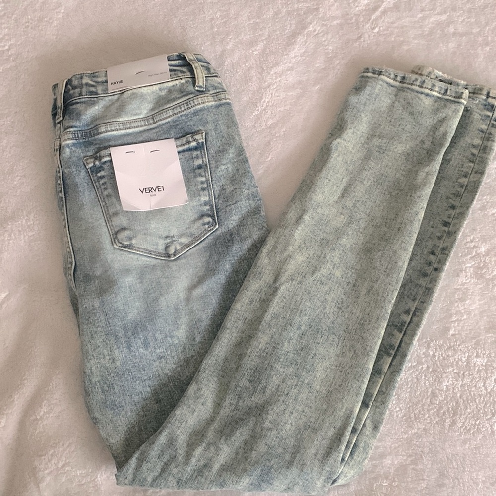 NWT Vervet Blue Haylie Distressed High Rise Skinny Jean